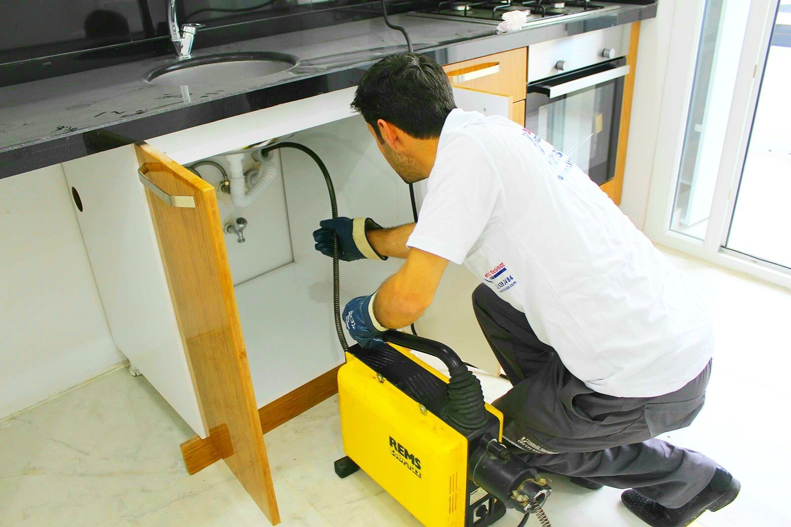 Spiral Makine ile Gider Tıkanıklıklarında Etkili Temizlik Sağlıyoruz